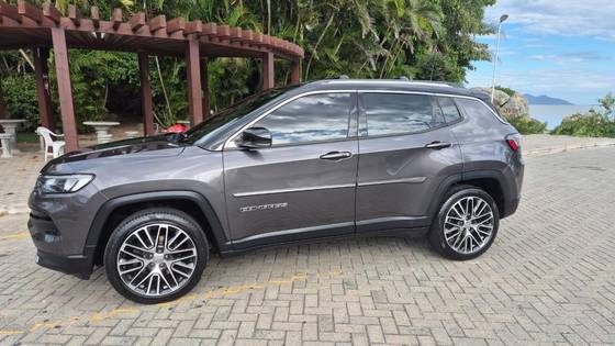 JEEP COMPASS 1.3 T270 TURBO FLEX LIMITED AT6